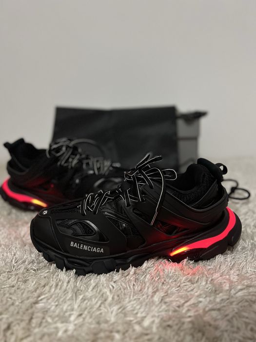 Balenciaga Track cu led
