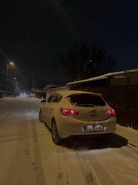 Opel Astra J an 2011