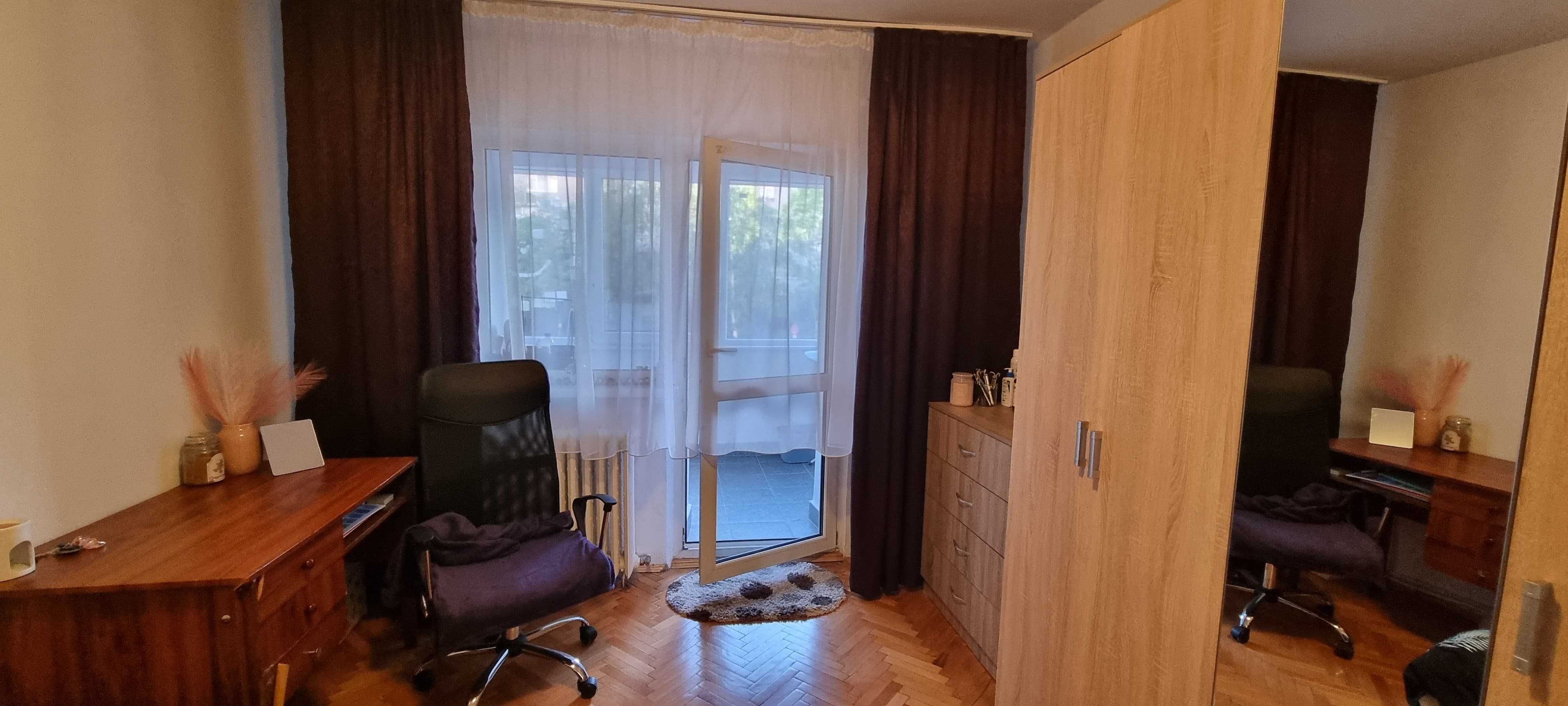 De inchiriat apartament cu 3 camere, 2 bai la etaj 1 in Piața Mărăști!
