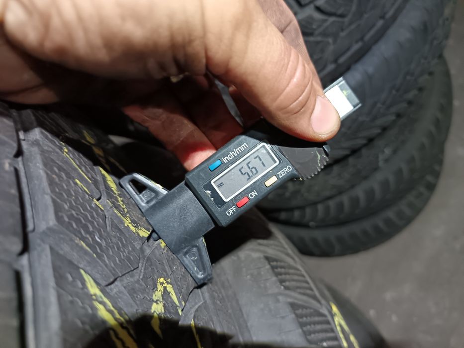 Anvelope MS iarna 235 65 17 Dunlop 2020 5.5mm