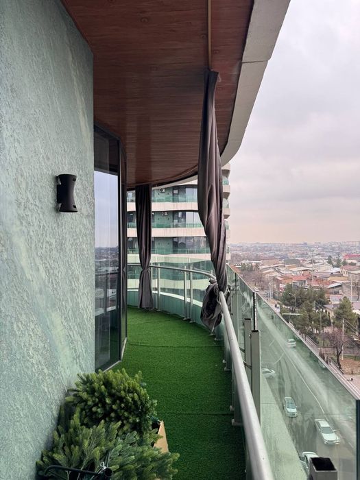 ТОШКЕНТ Юнусоботда 90 квадрат Масжид олдида  135000 уе заходи и живи