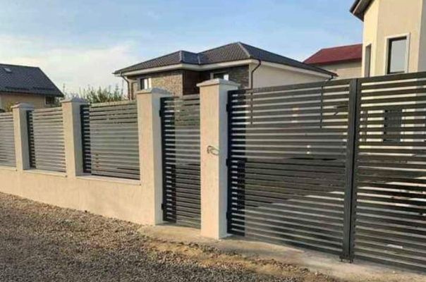 Construim garduri și porți la comanda clientului