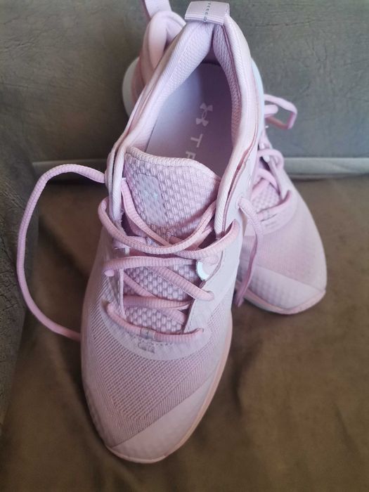 Оригинални маратонки Under armour hovr