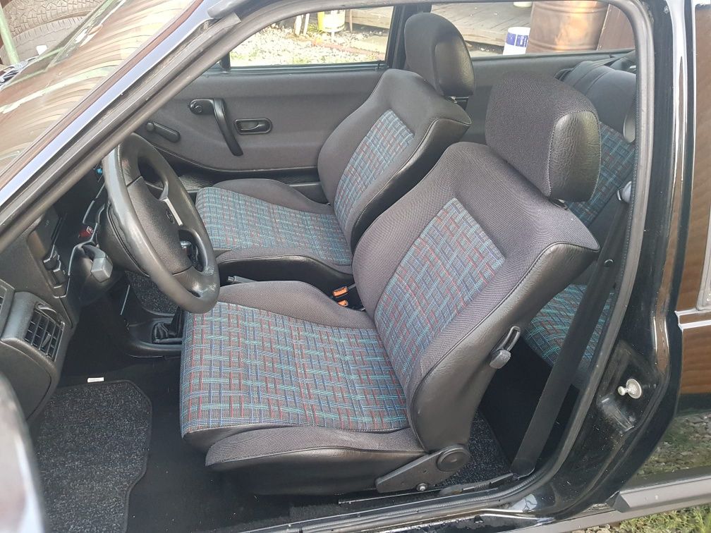 VW Polo GT , 1.3i  75 Cp ,  1989 Pret fix
