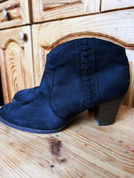 различни боти обувани по 1-2 пъти -38ми номер