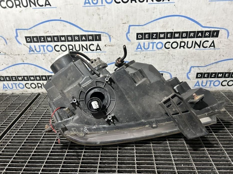 Far Stanga Suzuki Grand Vitara 2006 - 2012 SUV 4 Usi (1294) Xenon