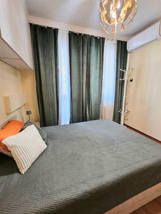 Дава се под наем Тристаен апартамент в Пловдив, Център - 118 кв.м за 550 € - Снимка #4