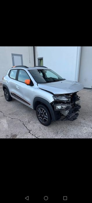 Vând piese Dacia Spring/Sandero 2022  avariată.