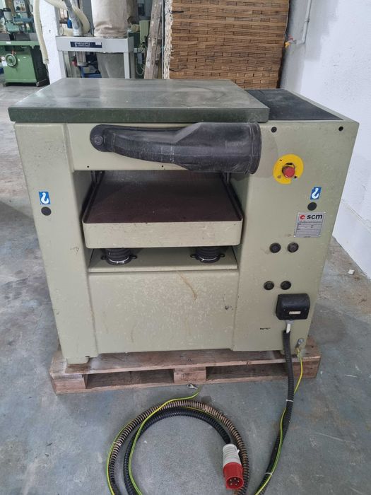 Masina de rindeluit SCM 520