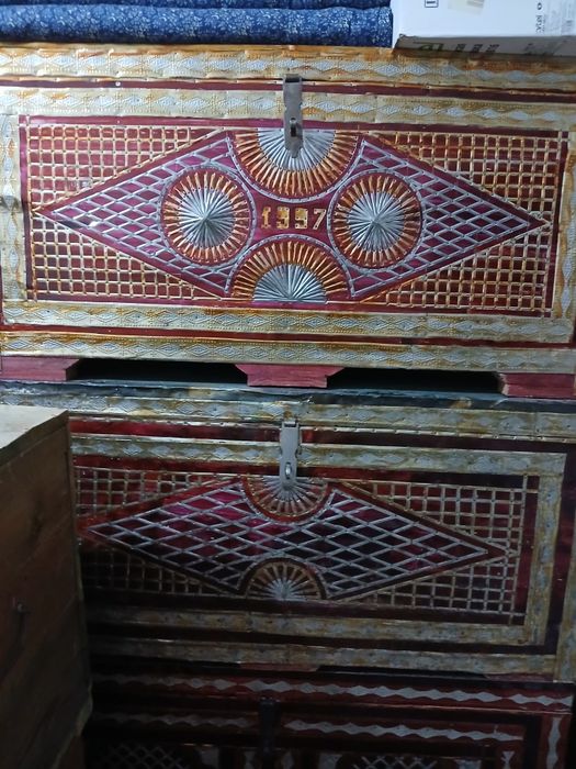 Сандиклар. Туртта. Дона. Ахволи. Зур. Мустахкам она  бола  сандиклар