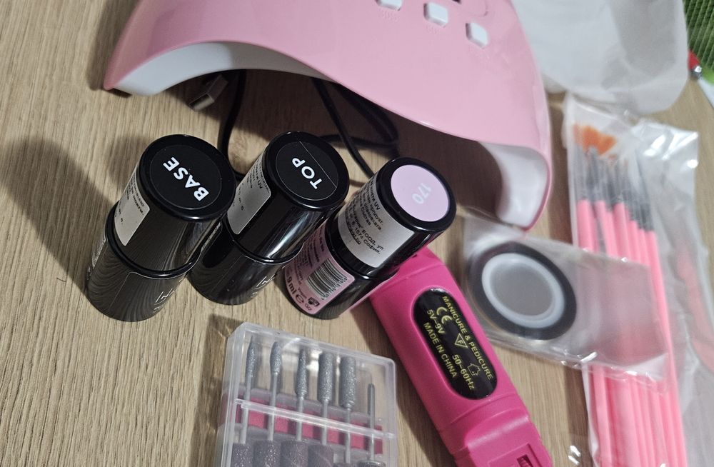 Пълен комплект за Маникюр Гел Лак вкъщи - печка, лакове, база и ел.пил