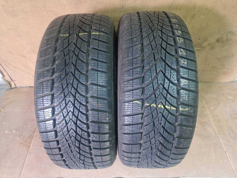 2 Dunlop R17 225/55
зимни гуми Runflat 
DOT4820
