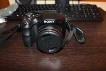 Aparat foto-vidio SONY
