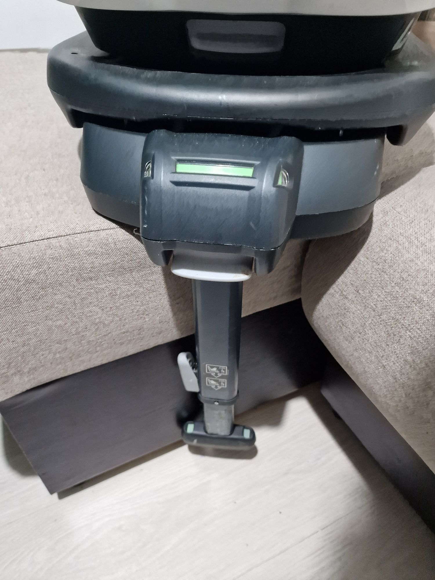 Scaun auto cu isofix