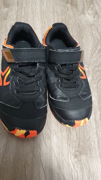 Adidasi artengo 30 marime.(18.5 interior)