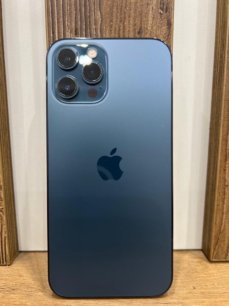 Продам IPhone 12 Pro Max