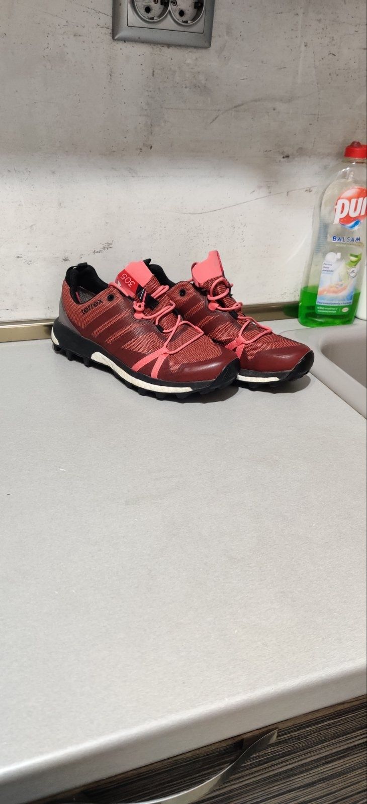 Маратонки adidasTerrex Agravic Gore-tex W
Terrex Agravic Gore-tex W