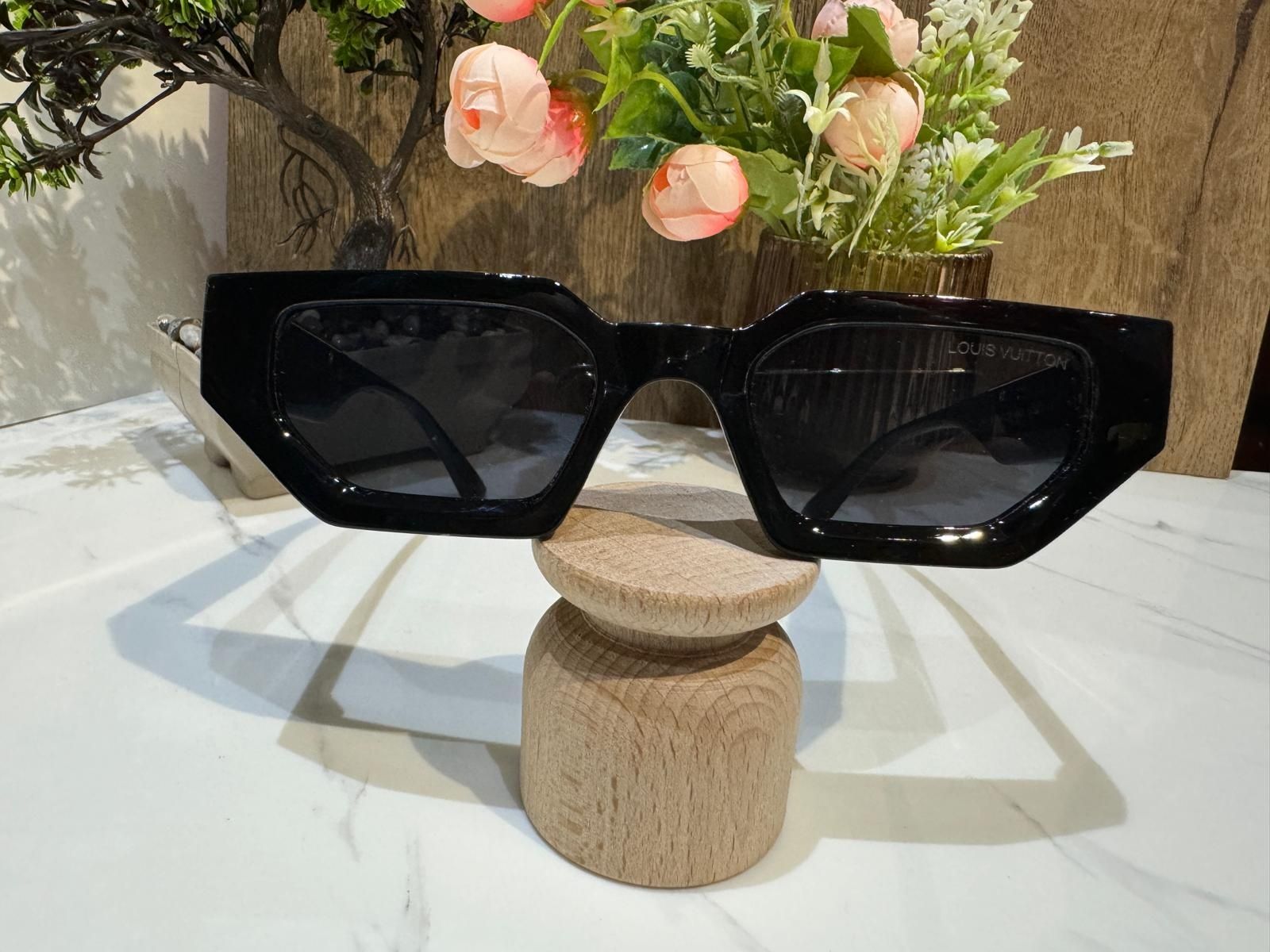 Ochelari de soare Louis Vuitton de damă. Calitate superioară.