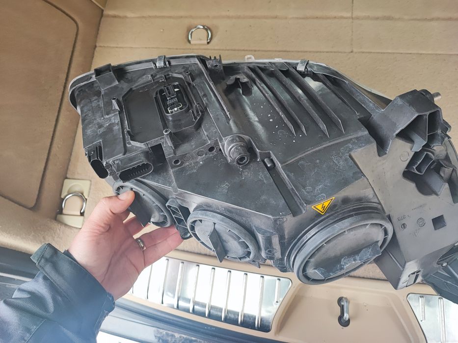 Фарове за Mercedes w221 06-09 г . S class. Pre Facelift