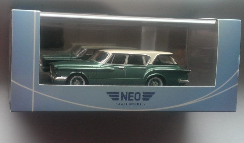 Macheta Plymouth Valiant Station Wagon 1960 - NEO 1/43