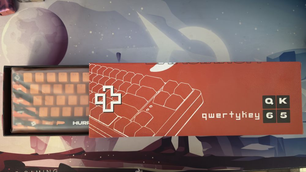 QwertyKey65 Hurricane Hotswap RGB Tastatura Mecanica Gaming