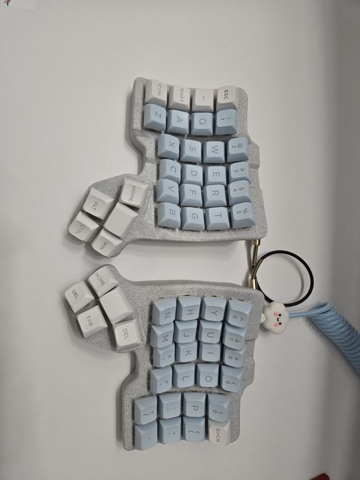 Tastura custom split