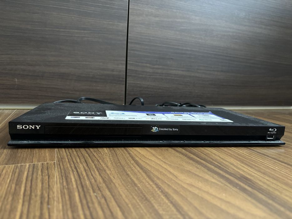 Продам Blu-ray плеер Sony