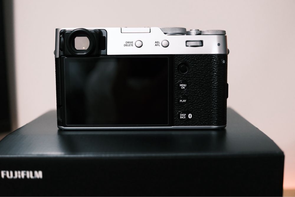 Fujifilm X100VI - отлично състояние