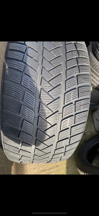 Vredestein 295/45/21