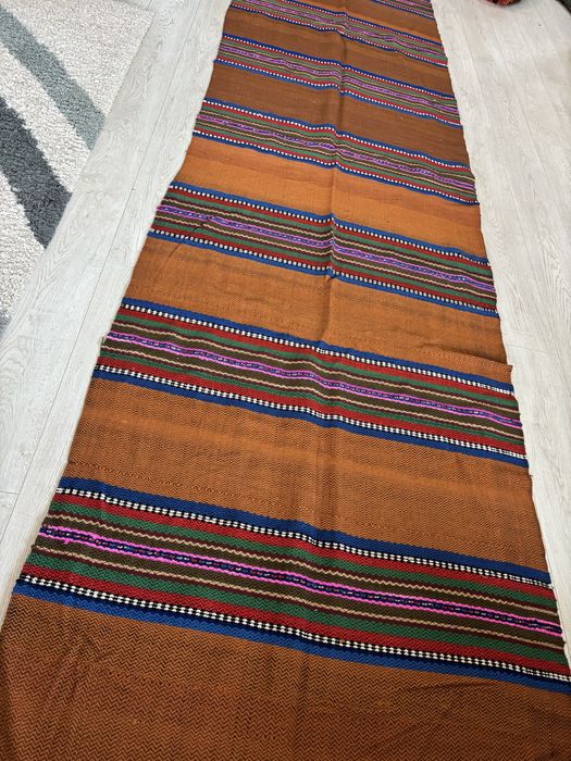 Старинни килими, пътеки, губери и одеала