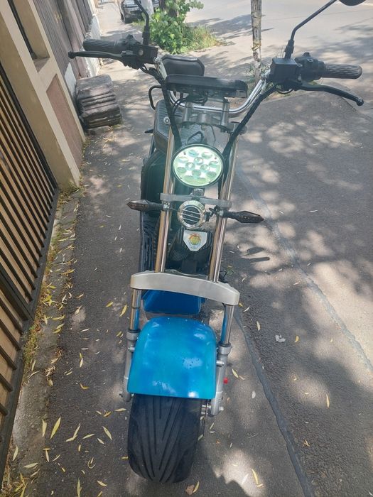 Scuter electric acte de 25 km