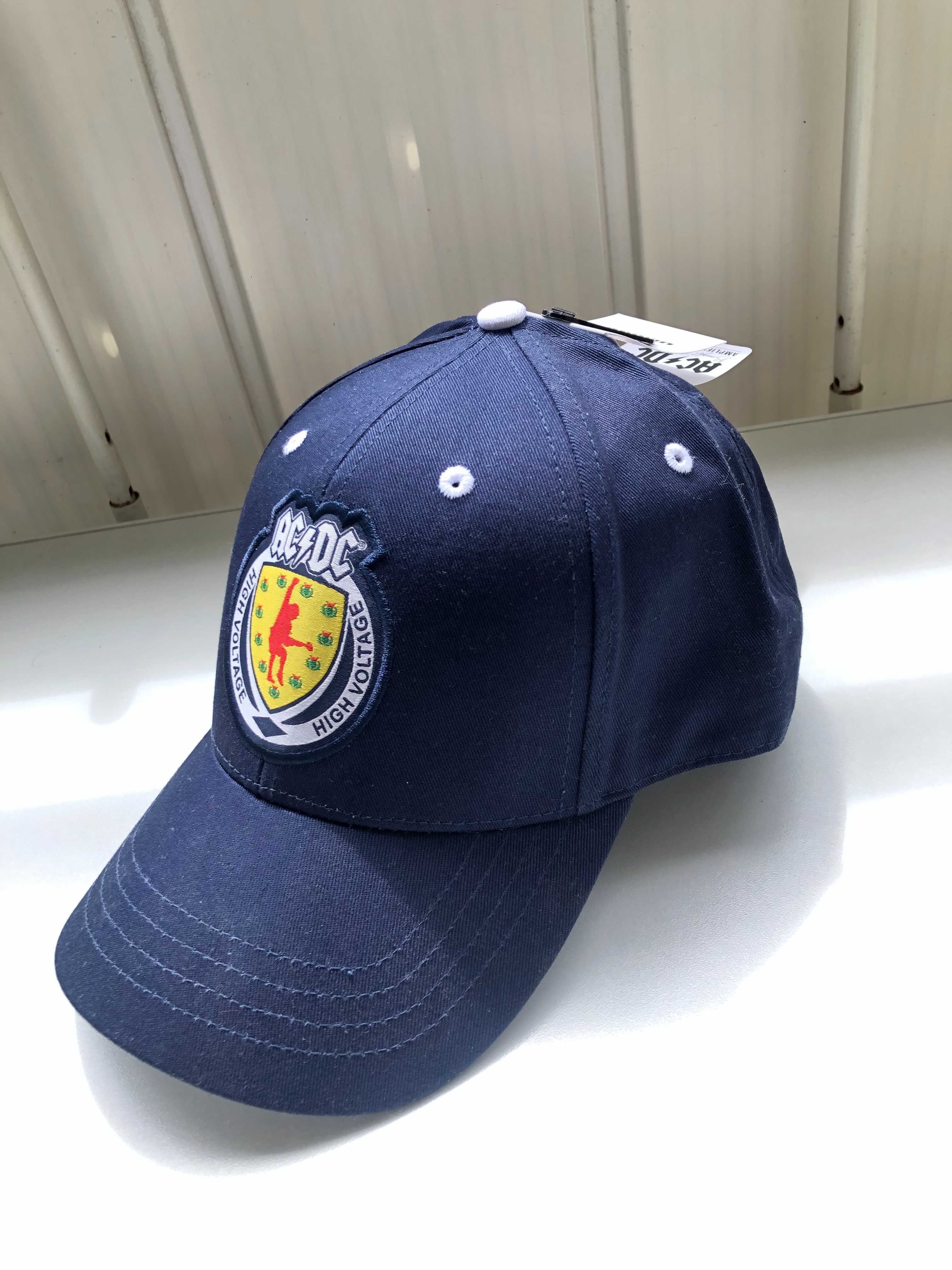 Шапка AC/DC High Voltage Umbro Cap