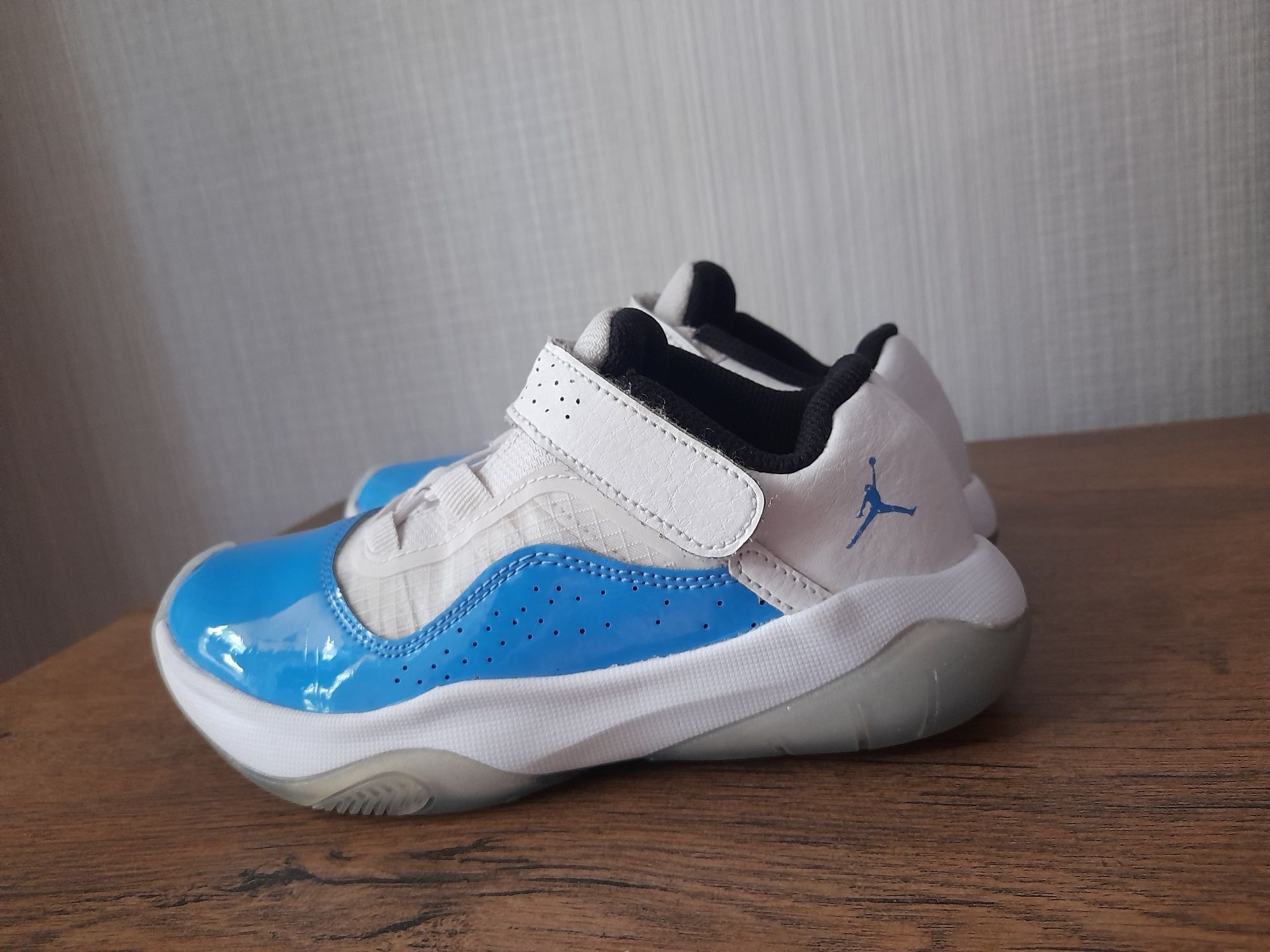 Jordan 11 детски кецове 31 номер.