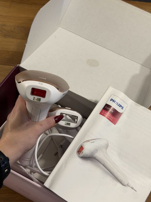 Фотоепилатор Philips Lumea SC1997