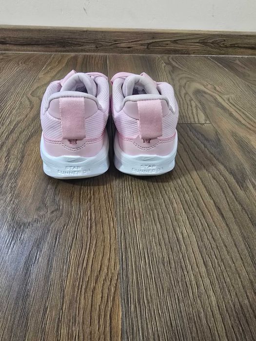 Детски маратонки Nike Star runner 4