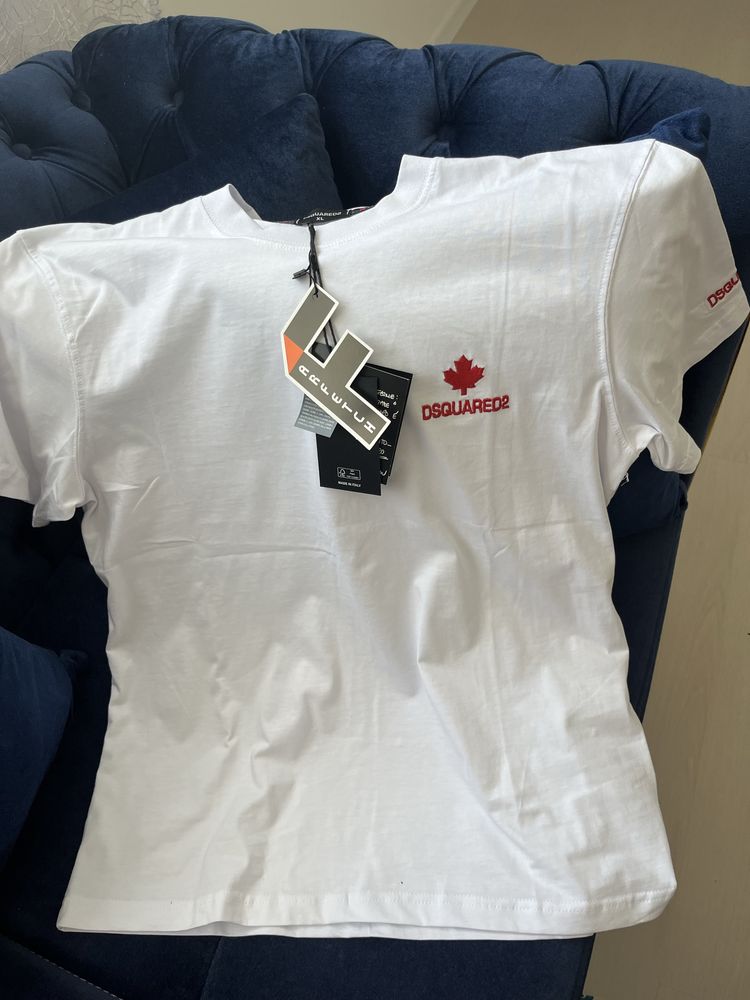 Tricou disquared