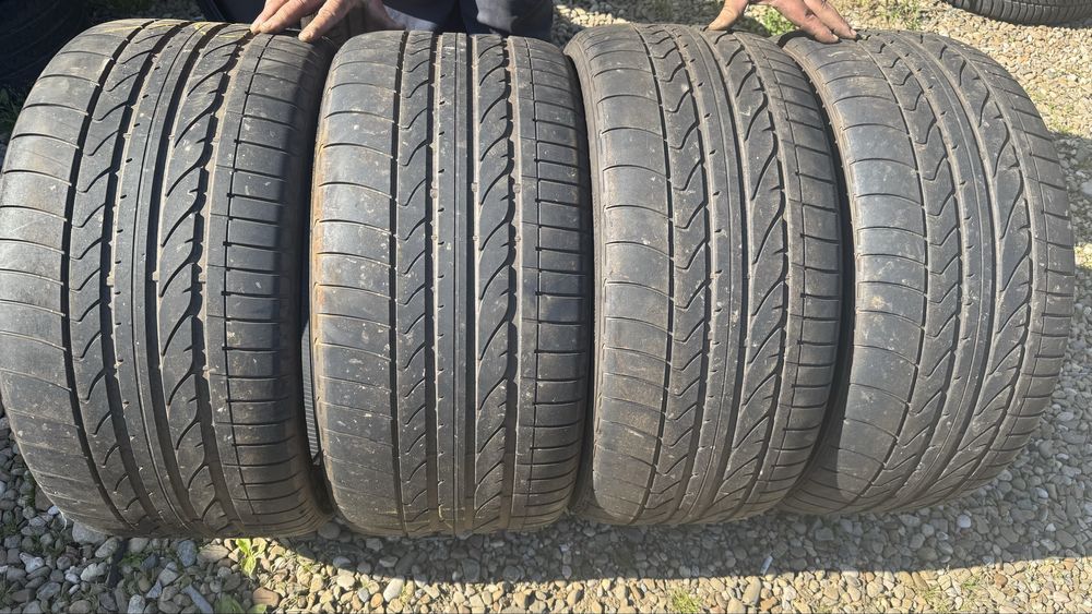 315/35/21  cu 285/40/21  Bridgestone