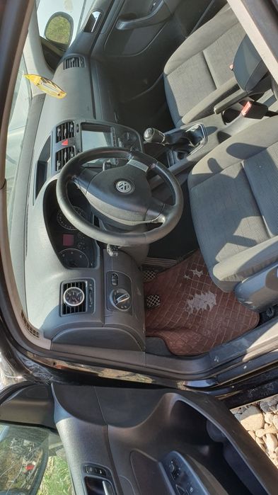 Dezmembrez golf 5 1.9 tdi bkc