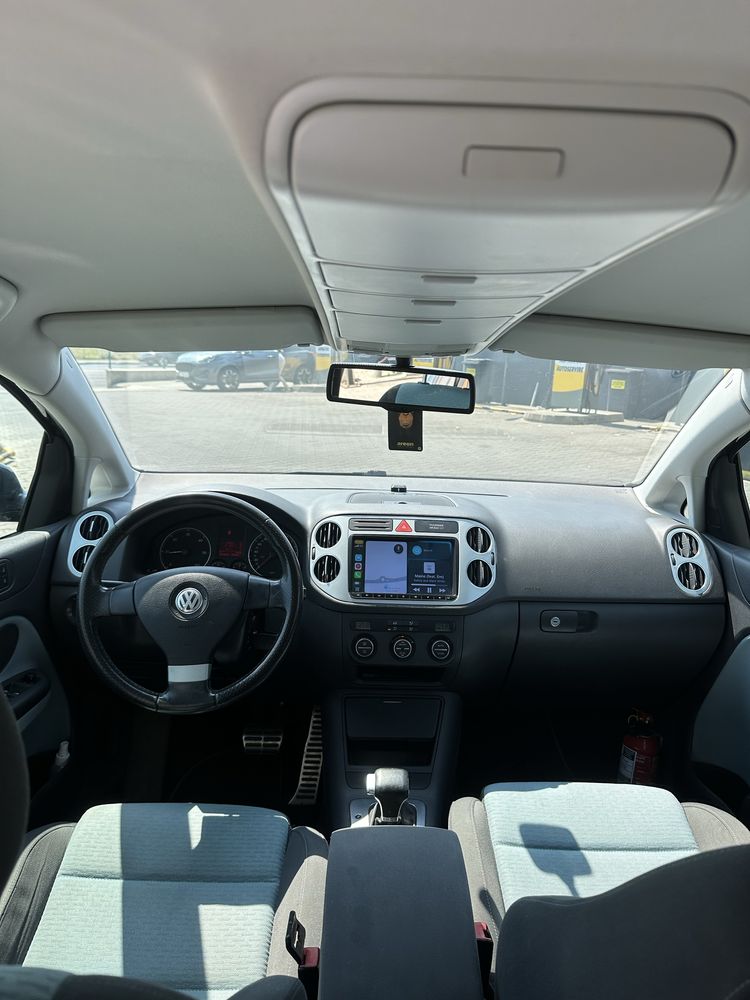 Vând  Volkswagen Golf Plus Cross 1.9TDI