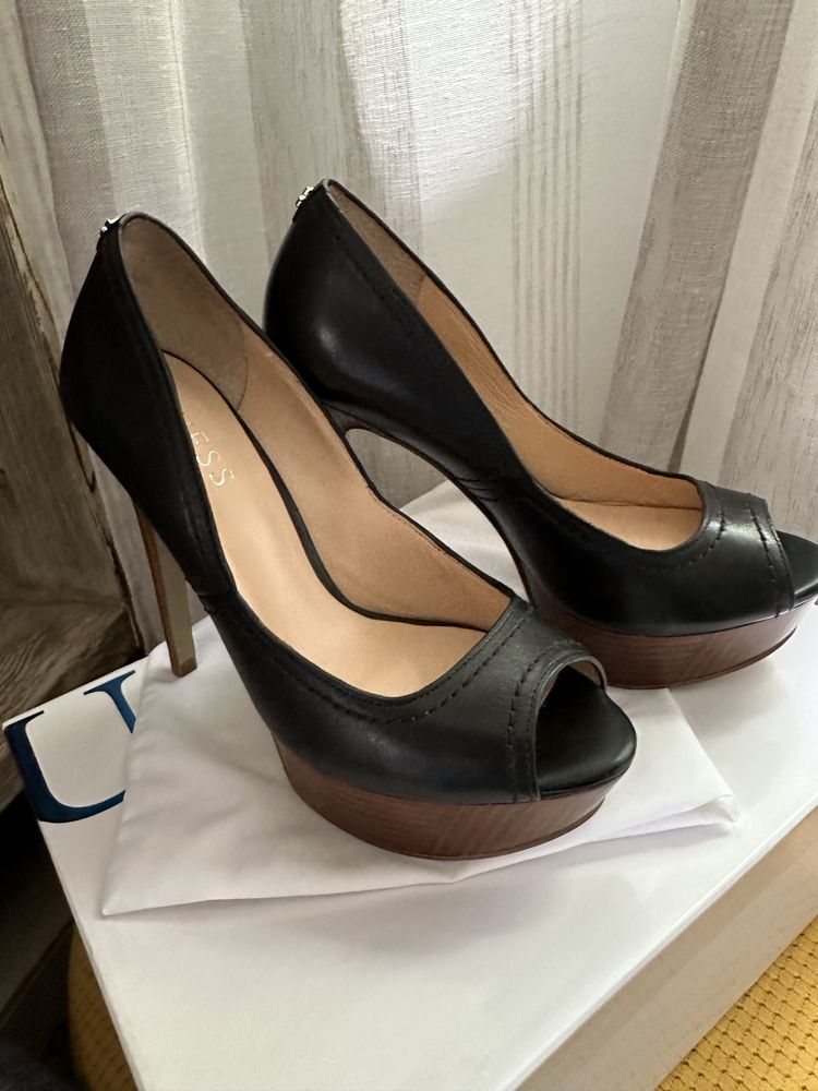Обувки Guess 36 номер