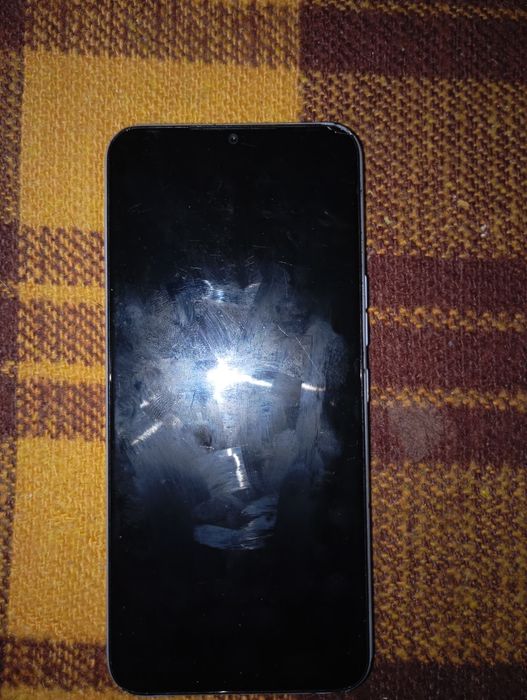 Продам смартфон техно 8с