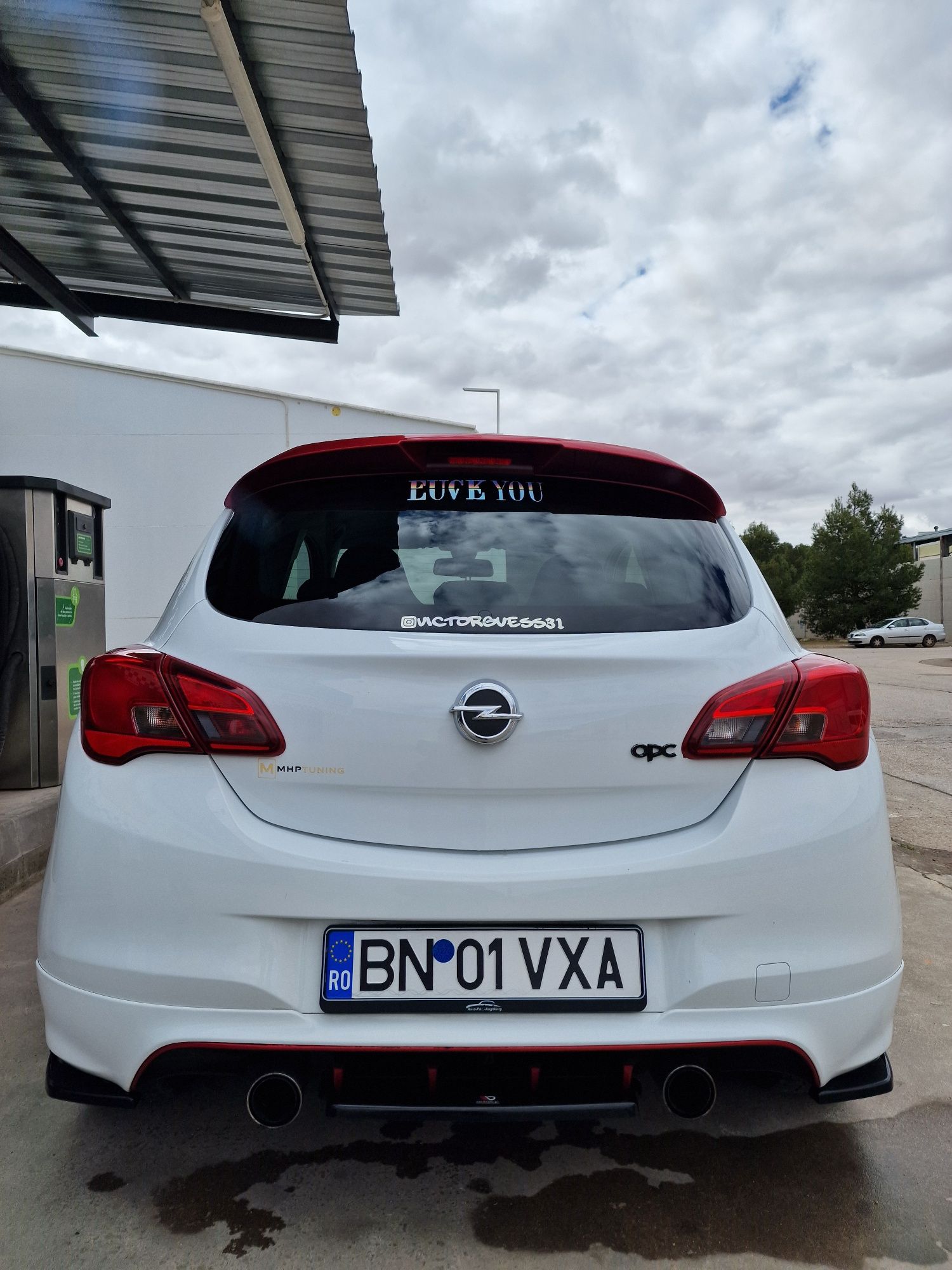 Corsa E OPC 2018 1.6T 207cp