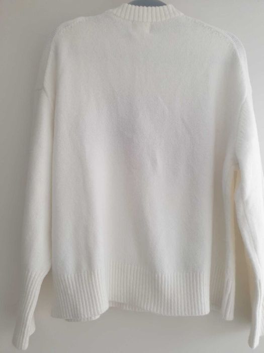 Бял зимен пуловер H&M