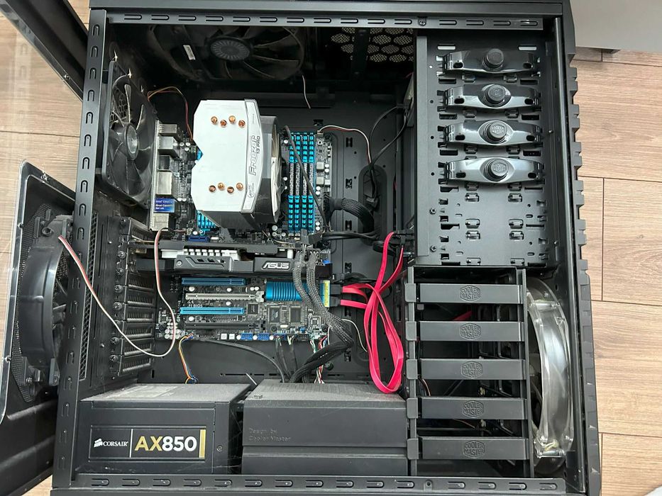 Vand calculator i7 2600K, 16GB RAM, 120GB SSD