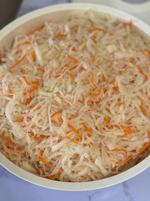 Домашняя квашенная капуста кг по 1000₸. Район Батыс