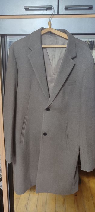 Пальто мужское 52 размер продам