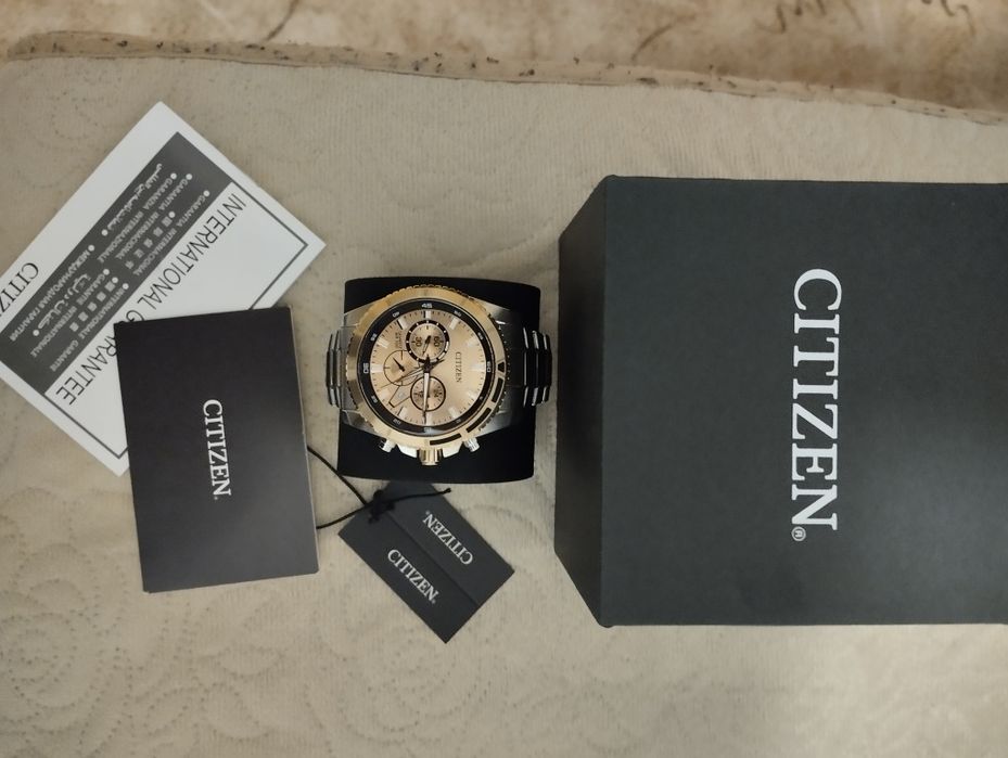 Часовник Citizen quartz