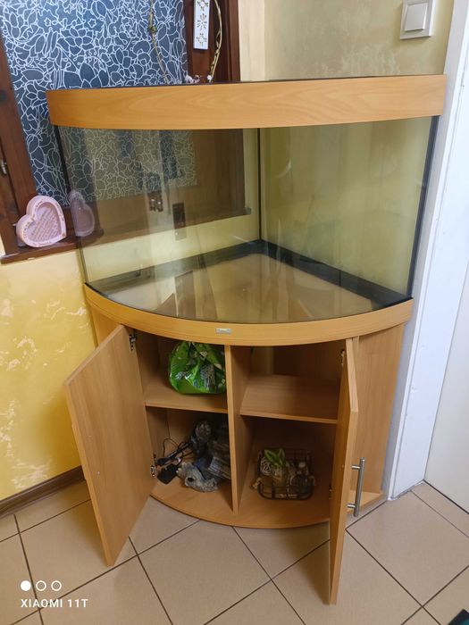 Ъглов квариум JUWEL TRIGON 200