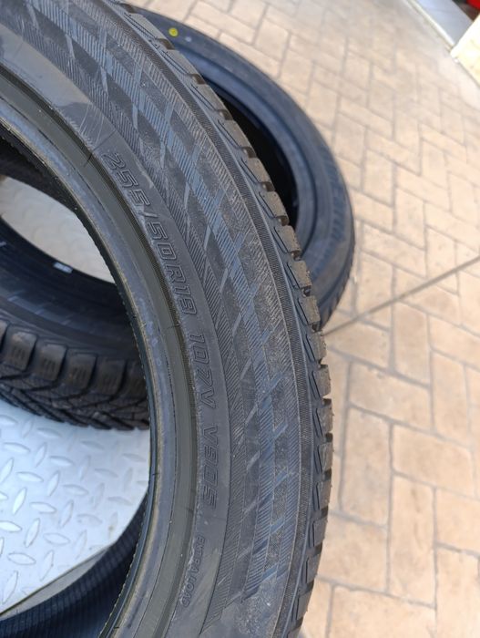 Зимни гуми Yokohama 255/50/19  V905