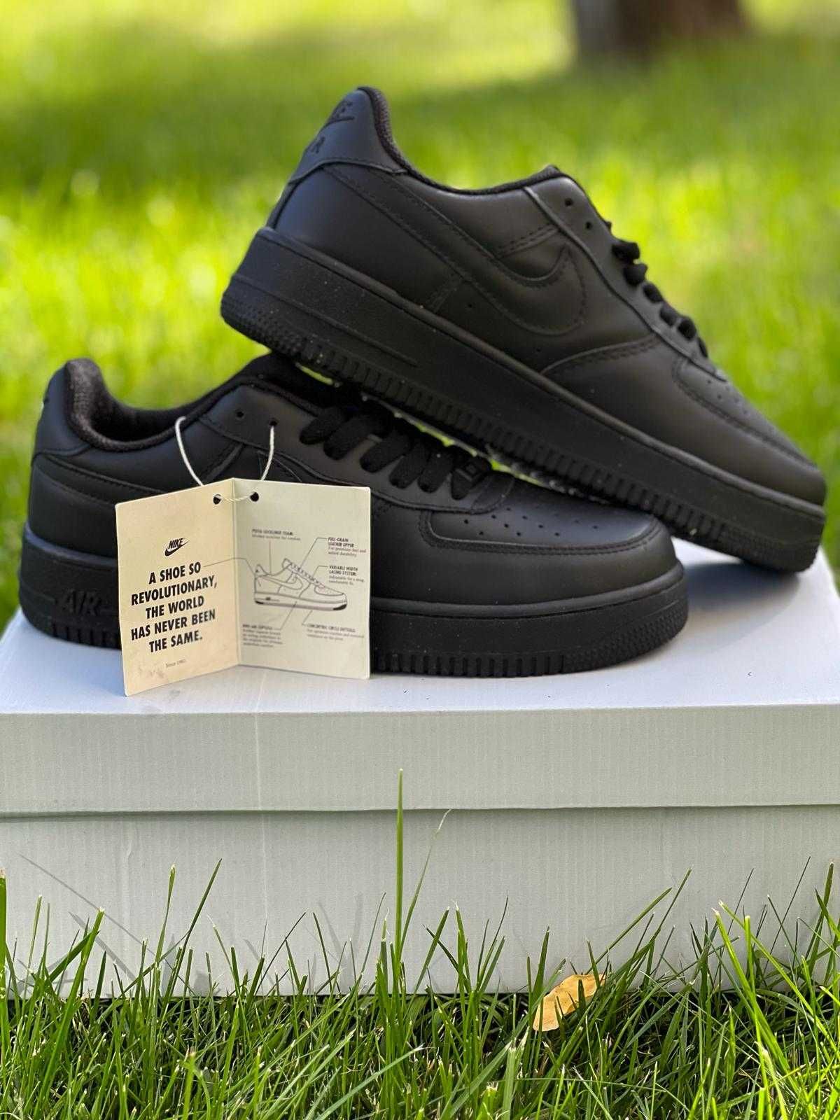 Adidasi Nike Air Force 1 triple black produs NOU